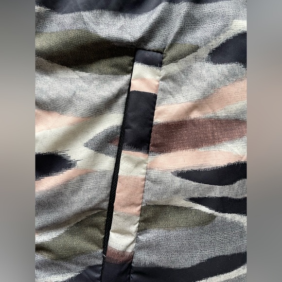 lululemon The Fluffiest Vest - REVERSIBLE! - Picture 13 of 15